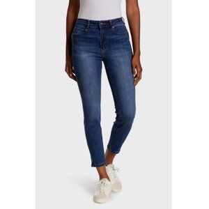 NWT New Tahari Classic Skinny Jeans Roanne Wash Size 27 US 4